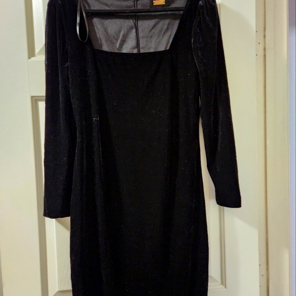 Alexia Admor Black Sheath Dress Long Sleeve Square Neck